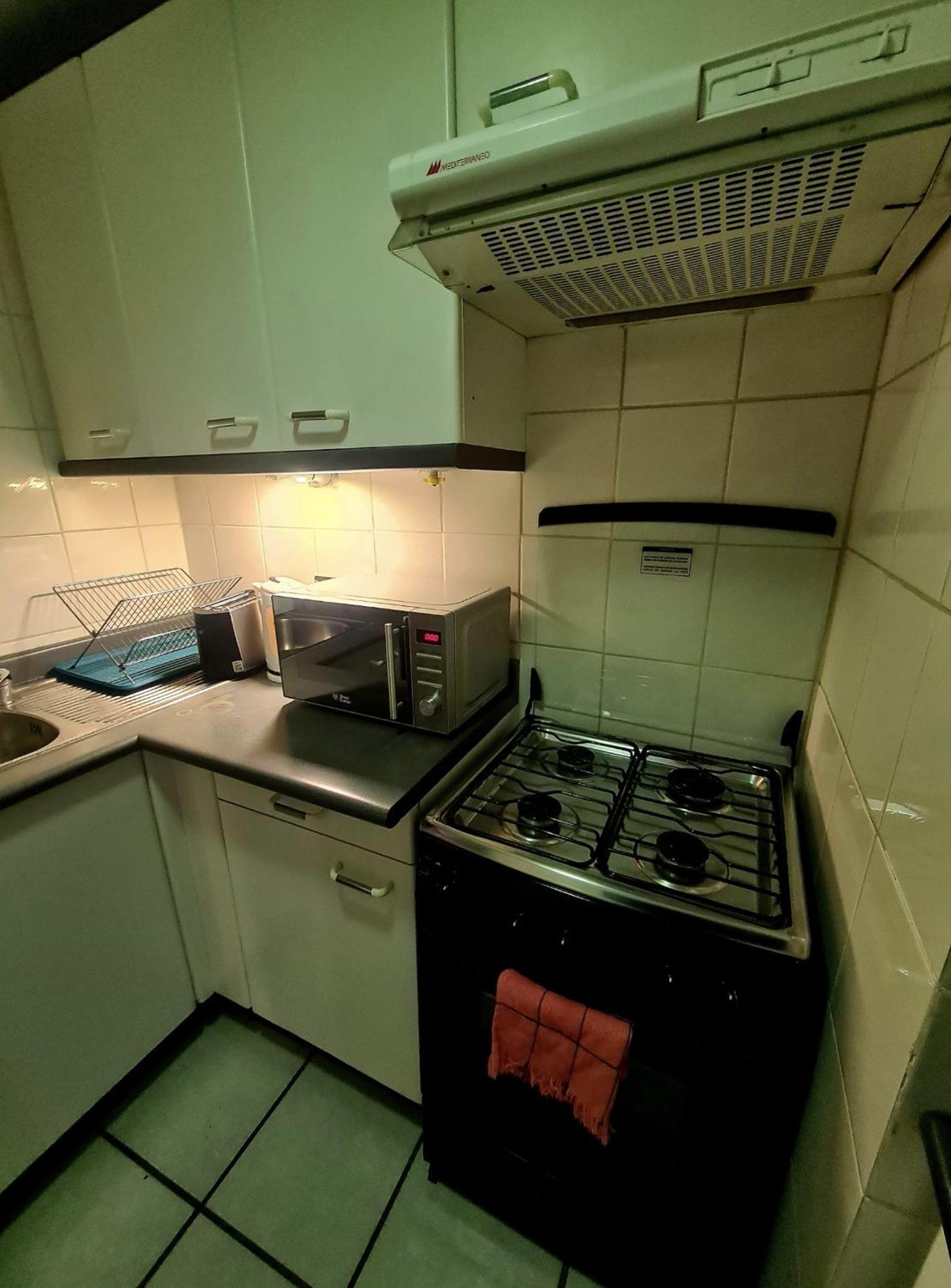 El Golf Condes I Estacionamiento I Aire Acondicionado 1h Apartamento
